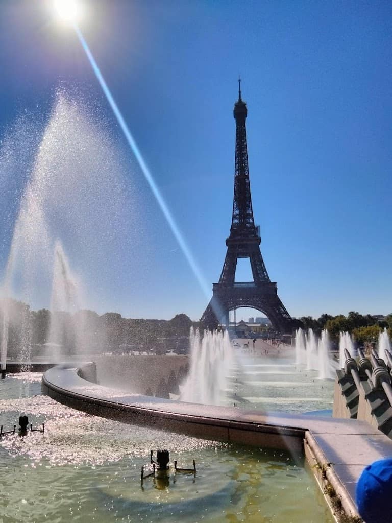 Torre Eiffel vista da lontano da Trocadero